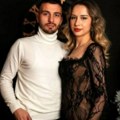 Ovo je suprug koji je osumnjičen da je ubio svoju ženu u 9. mesecu trudnoće!