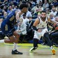 Fener ozbiljno shvatio Saletovu ćušku, Vašington uživao u porazu