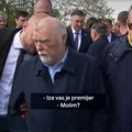 (VIDEO) Mesić otkrio šta misli o Plenkoviću, kamere slučajno zabeležile njegovu izjavu u Jasenovcu