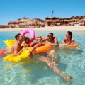 Zaronite u koralni raj i uživajte na sunčanim plažama! Iskoristite čak do 25% popusta za Rani Booking i posetite obalu…