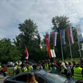 Studenti iz Novog Sada krenuli u trodnevnu šetnju do Loznice