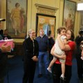 Devojčica (2) ostala u Americi, roditelji deportovani: Posle dve godine razdvojenosti vraćena majci u Venecuelu (foto)
