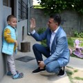U kući porodice Vukić u Mramoru odjekuje dečji smeh: Sedmoro mališana, srce puno, a planovi veliki