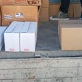 Sns u kosjeriću Čajnom kobasicom "mami" penzionere (video)