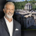 Slavni glumac povukao se u molitvenu tišinu na Svetoj Gori: Mel Gibson uoči Vidovdana stigao u Hilandar, evo koje je vere