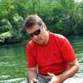 Naš poznati voditelj napravio kuću u netaknutoj prirodi u Srbiji: Njegova ćerka pokazala pravu jesenju bajku sa nestvarne…