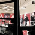 Policija na treningu Partizana, polomljeno staklo na hali: Napeta situacija pred Beogradskom arenom