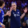 Zoran Terzić u pratnji doktora napustio meč za 3. mesto: Evo šta se desilo selektoru Srbije!