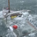 Među poginulima troje dece Nevreme u Turskoj odnosi živote, talasi visine 9 metara potopili brod (video)