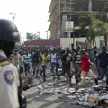 Teška razmena vatre na haitiju: Naoružane bande traže svrgavanje premijera, a u sve su bili umešani i Studenti