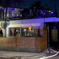 Vatra zahvatila krov restorana u Beogradu: Požar gasilo 15 vatrogasaca