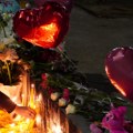 I dalje se traga za telom ubijene devojčice, građani u Boru donose cveće i pale sveće