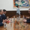 Vučić sa francuskim izaslanikom Trokazom