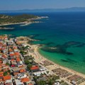 Dete za 3 minuta povratilo puls, život mu spasio srpski doktor Evo šta se tačno desilo na plaži u Grčkoj: 1 minut mališana…