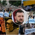 "Moj otac nije umro za ovo"! Izbili najveći antivladini protesti u Ukrajini od početka rata zbog poteza Zelenskog, braća…