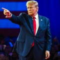 Predstavljen novi portret Donalda Trampa Reakcije na društvenim mrežama se nižu (foto)