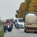 Poginule dve, a povređene 83 osobe: Jezive scene na mestu nesreće kod Sremske Mitrovice, prevrnuo se autobus