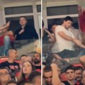 Đoković preživljavao dramu na tribinama: Umalo pocepao majicu zbog Zvezde, isplivao neviđeni snimak