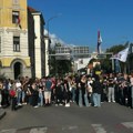 „Ukidanje kvota Filozofskom je urušavanje društveno-humanističkih nauka“ – na protestu pročitano i otvoreno pismo niškom…