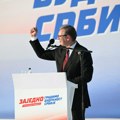 Skup SNS-a "Srbija jedna porodica" ispred Doma Narodne Skupštine u Beogradu, u toku obraćanje Vučića