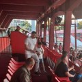 Poseban gost na utakmici Vojvodina - Ferencvaroš, selektor Srbije doveo decu na evropsku premijeru