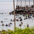 Španija postavlja „crvenu liniju“ dugu 500 metara na morskoj granici sa Marokom /foto/