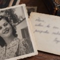 "Irena, ako si živa, javi se!" Nakon više od 60 godina na Fejsbuku potražio ljubav iz mladosti - nije ni slutio kakav će…