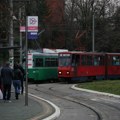 Slikali su čoveka kako leži na podu tramvaja u Beogradu, kada se saznala istina o njemu: "Pa to je Aca buraz"