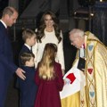 Kraljevska porodica objavila čestitku za Božić: Naslednici u prvom planu