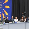 Samit ukrajina - jugoistočna Evropa, plenarni sastanak Vučić: Konstruktivni dijalog i diplomatska rešenja mogu dovesti do…