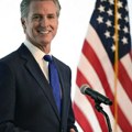 Njusom: Probudi se Ameriko, Tramp želi treći predsednički mandat uprkos Ustavu