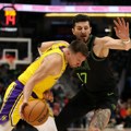 Moćan dabl-dabl Dončića i preokret Lejkersa za važnu pobedu kojoj se ne raduje Denver