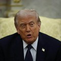 "Преузели смо брод, ми смо као пирати, али се не играмо": Шокантне изјаве Трампа о поморској блокади лука (видео)