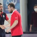 Nakon povlačenja 11 zlatnih reprezentativaca Srbija dobija novog selektora, on će sesti na užarenu klupu
