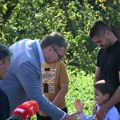 (Video) Vučić u poseti porodici Todorović: Predsednik Srbije u Jadranskoj Lešnici kod Loznice
