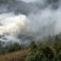 Vatra zahvatila više od 200 hektara na Stolovima – saniraju se žarišta u Deliblatskoj peščari