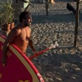 Seka uslikala golog Veljka, na njemu je sve kao iscrtano! Suprug folkerke napravio dar mar na poznatoj plaži