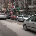 Kosovska policija pretresa apoteke?! Akcija u Zvečanu završena, ona u Severnoj Mitrovici još traje (video)