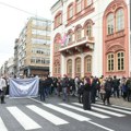 Protest "Zastani Srbijo": Blokiran saobraćaj na nekoliko mesta u Beogradu, u Novom Sadu verbalni okršaji (foto, video)