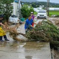 Snažno nevreme pogodilo Južnu Koreju: Bujica nosi sve pred sobom, stradale četiri osobe