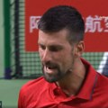 (VIDEO) Novak baš pobesneo; Komentator: Ne smem ovo da ponovim!