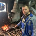U kovačkoj radionici Vladimira Pantelića iz Radaljeva još uvek tinja vatra starog zanata