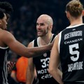 Partizan se baš obrukao: Crno-beli u Kaunasu doživeli drugi najubedljiviji poraz u Evroligi
