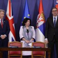 Vučić na potpisivanju ugovora između RFZO i AstraZeneke: "Uspeli smo da obezbedimo najbolje lekove na svetu"