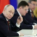 Putin zabranio nošenje satova