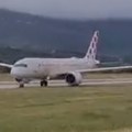 "Oh, mein Gott" pojavio se jeziv snimak iz aviona koji je izleteo sa piste u Splitu, ljudi vrište u panici - horor! (video)