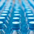 Direkcija za robne rezerve isporučiće 330.000 flašica vode za Moravički okrug
