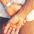 Cetinjanin (78) osumnjičen da je iz nehata usmrtio suprugu tokom seče šume, oborio stablo koje je palo na nju