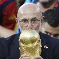 Hakovao fudbal, a Piksi imao duplo veću platu od njega: Kapa dole, señor Luis de la Fuente