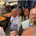 Peter Mađar poliven vinom na manifestaciji Dani berbe (video)